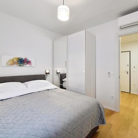 Ophelia Apartment With Parking Zagreb Eksteriør billede